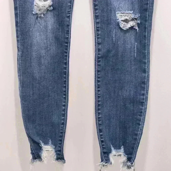 Judy Blue Distressed‎ Cropped Jeans Womens Size 3/26 - Picture 4 of 16